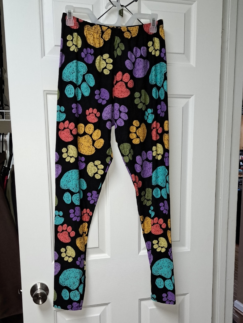 Women’s Black Leggings with Multicolor Paw Print Pattern